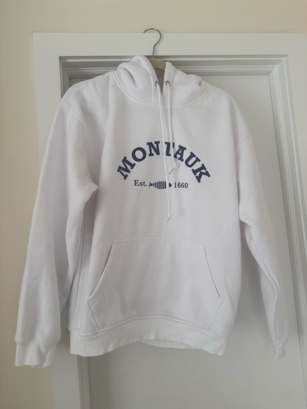 White 'Montauk' Graphic Hoodie - Navy Print
